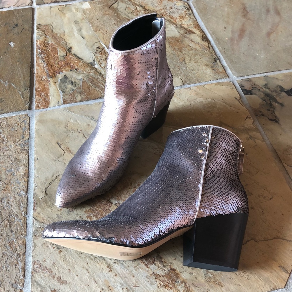 🍃💕NIB Dolce Vita Chrome Sequin Leather Bootie - Picture 6 of 8
